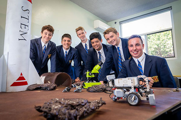 De-La-Salle-Catholic-College-Caringbah-STEM-students1 De-La-Salle-Catholic-College-Caringbah-STEM-students1