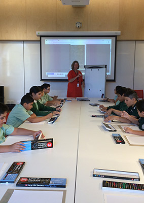 St Felix students in art class