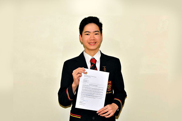 Marist-College-Eastwood-DLam-Yr-12