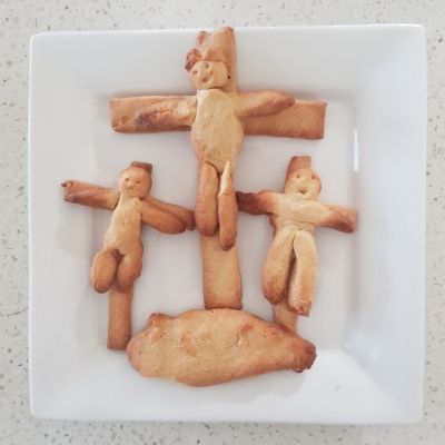 The crucifixion scene made from bread
