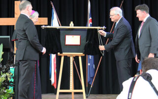 Principal Peter Buxton, Archbishop Anthony Fisher OP, Prime Minister Scott Morrison and Sydney Catholic Schools Executive Director Tony FarleyDe La Salle Caringbah Plaque reveal